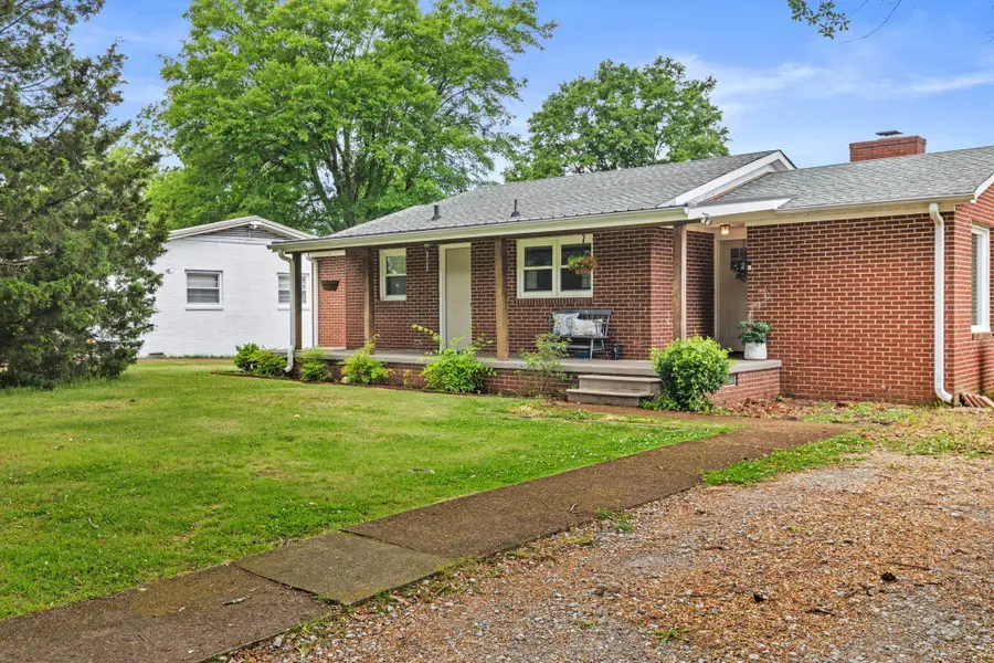 102 Wheeler Ave, Sheffield, AL 35660 - #2