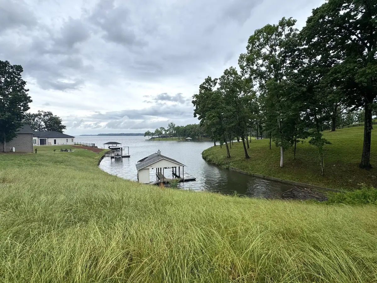 1910 Lingerlost Rd, Killen, AL 35645 - #1