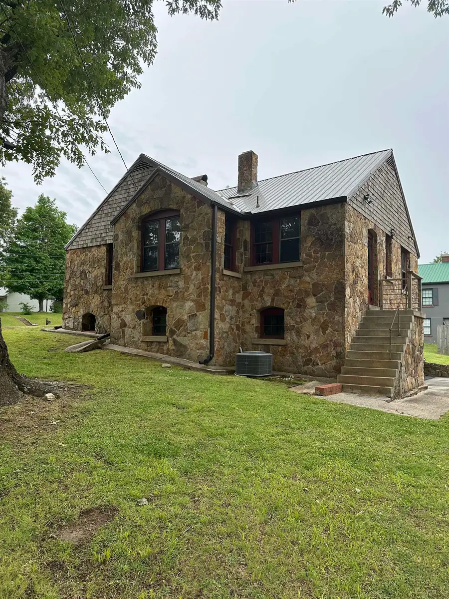 403 7th St, Cullman, AL 35055 - #2