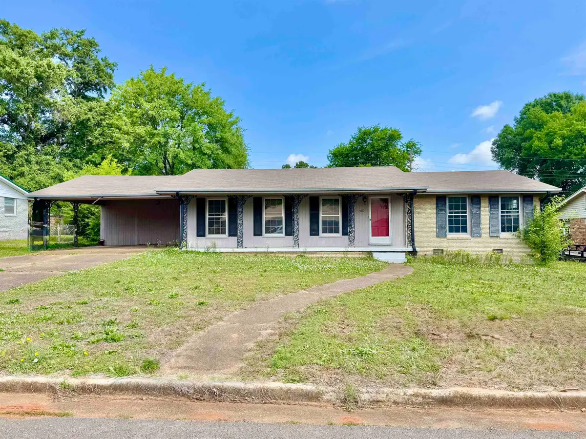 509 Windsor St, Florence, AL 35630 - #1