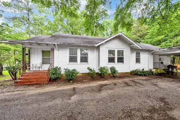 1017 Broadway Ave, Cullman, AL 35055