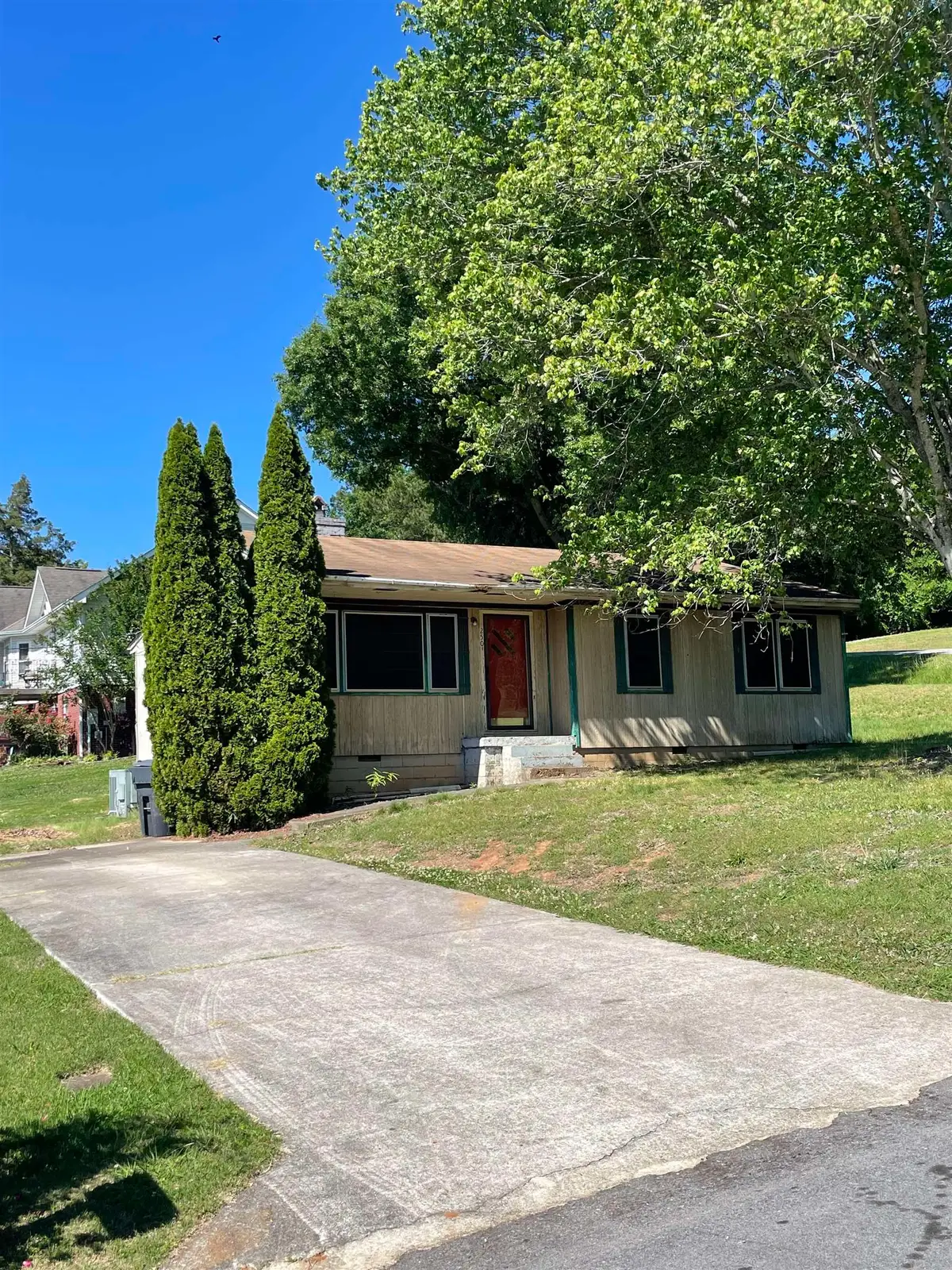 250 1st St, Russellville, AL 35653 - #1