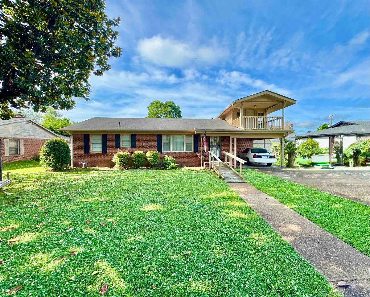 1424 E Second St, Tuscumbia, AL 35674 - #1