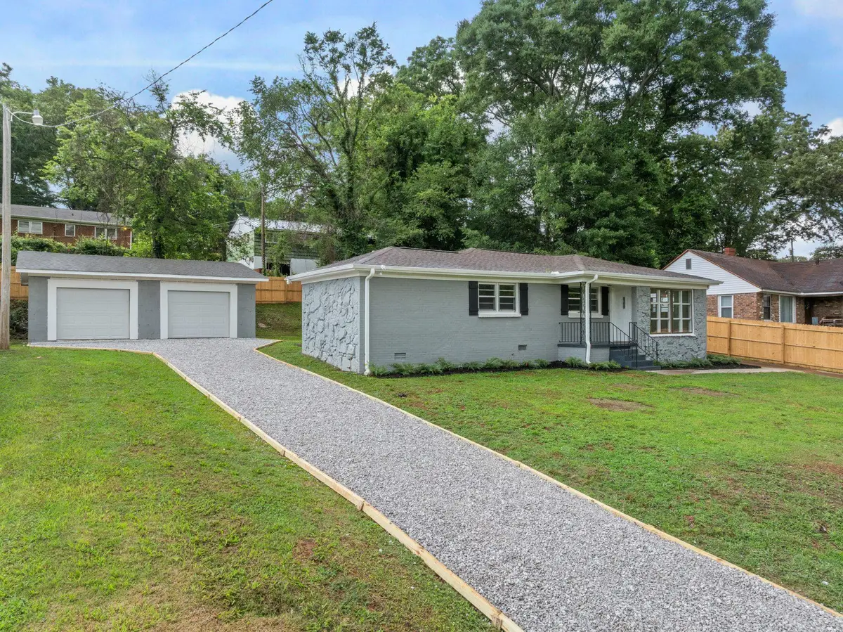 1014 Madison Ave, Tuscumbia, AL 35674 - #1