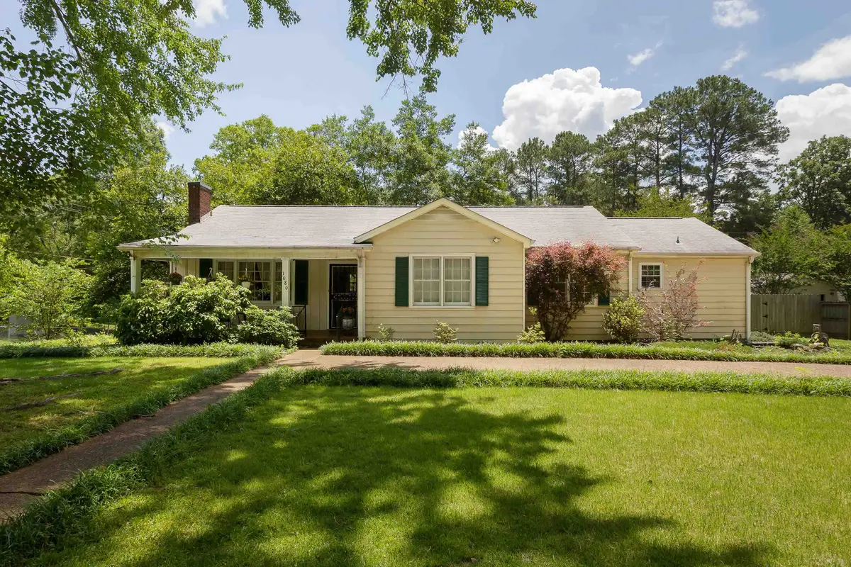 1080 Dixie Ave, Florence, AL 35630 - #1