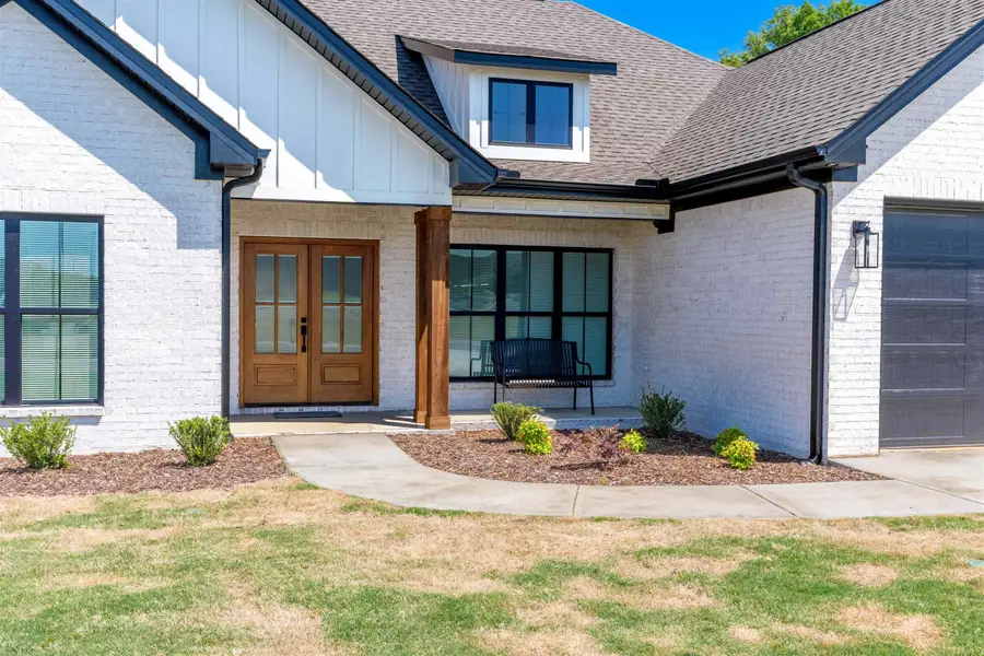 1901 Orman St, Muscle Shoals, AL 35661 - #2