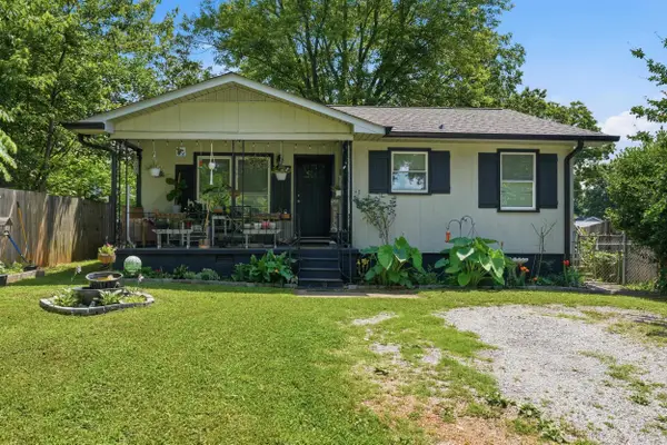 206 N Weakley St, Florence, AL 35630