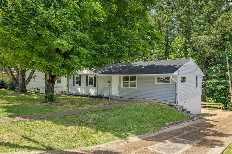 410 Calhoun Dr, Florence, AL 35630 - #2