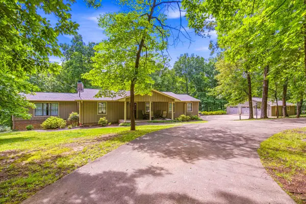 158 Jennifer Cir, Rogersville, AL 35652