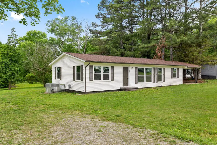 225 Vines Cir, Loretto, TN 38469 - #2