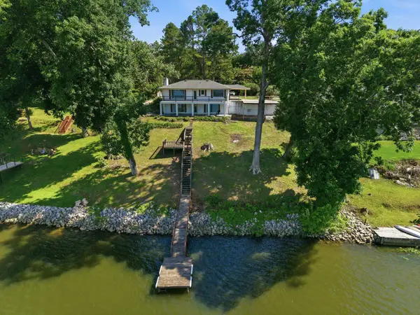 703 Carter Dr, Tuscumbia, AL 35674
