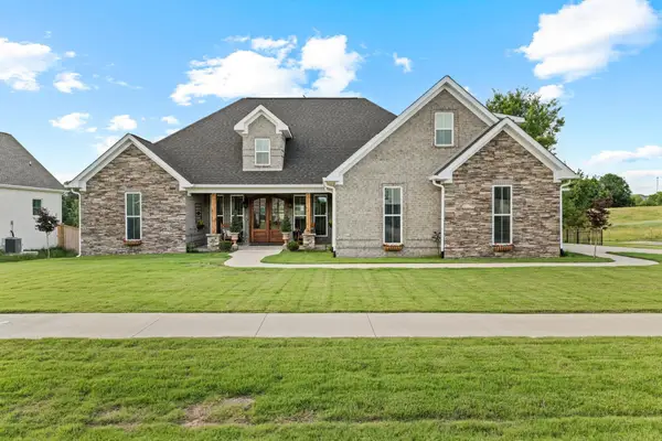214 Chestnut Oak Dr, Florence, AL 35633