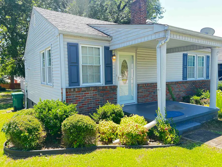 3208 E 17th Ave, Sheffield, AL 35660 - #2
