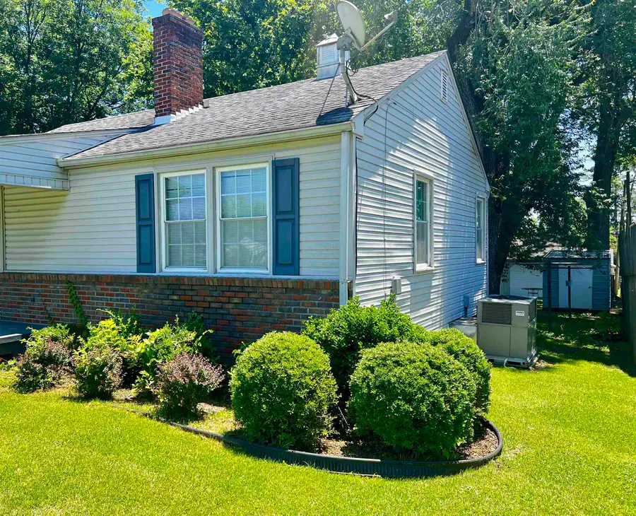 3208 E 17th Ave, Sheffield, AL 35660 - #3