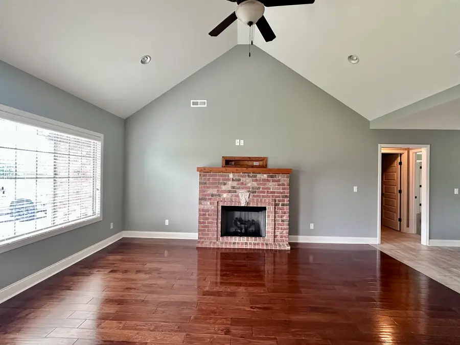 126 Fox Loop, Muscle Shoals, AL 35661 - #3