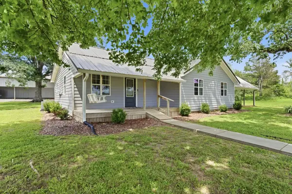479 Red Hill Rd, Baileyton, AL 35019