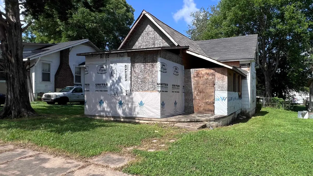 609 Annapolis Ave, Sheffield, AL 35660 - #1