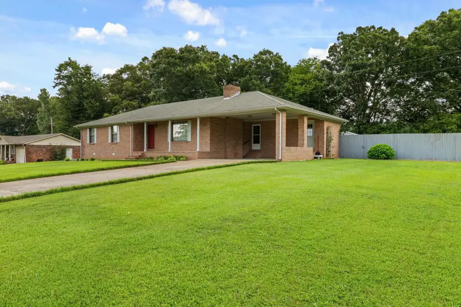 125 Augusta St, Florence, AL 35633 - #2