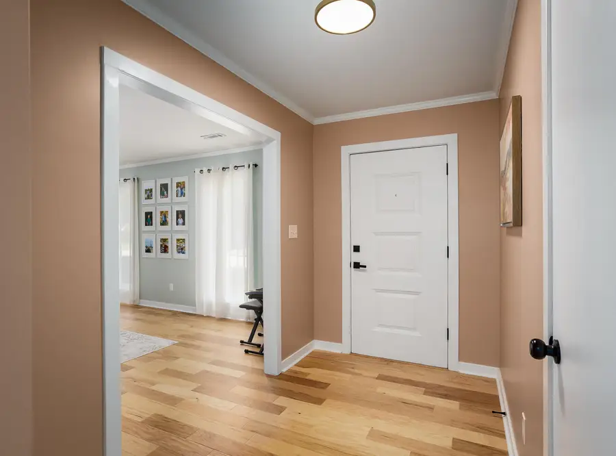 305 Nottingham Rd, Florence, AL 35633 - #3