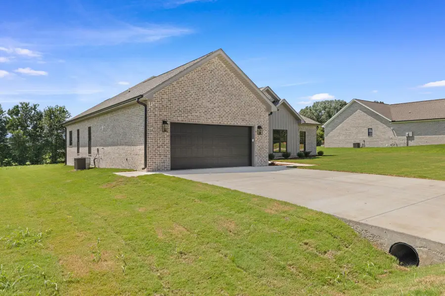 240 Spry Way, Killen, AL 35645 - #3