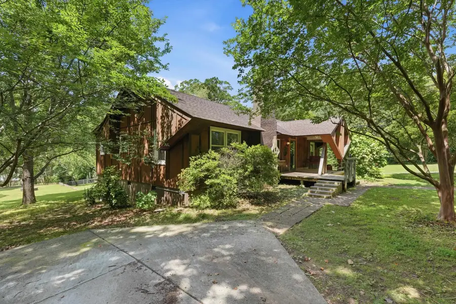 1707 E 32nd St, Sheffield, AL 35660 - #2