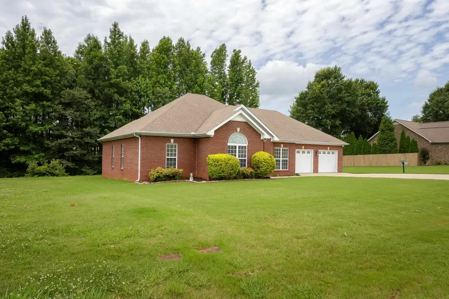 114 Villagewood Dr, Killen, AL 35645 - #2