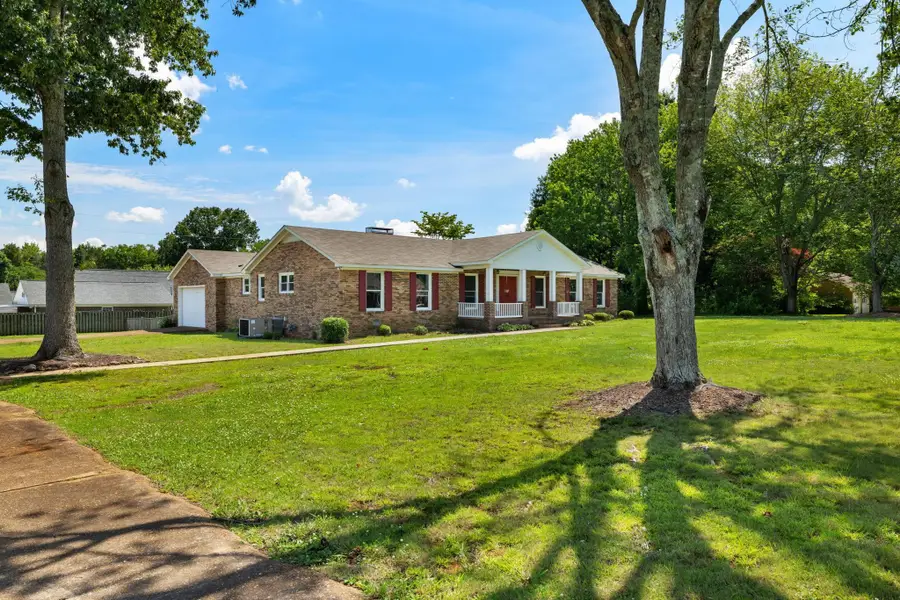 157 Holden St, Rogersville, AL 35652 - #2