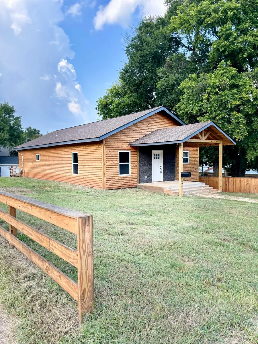 504 Austin Ave, Sheffield, AL 35660 - #3