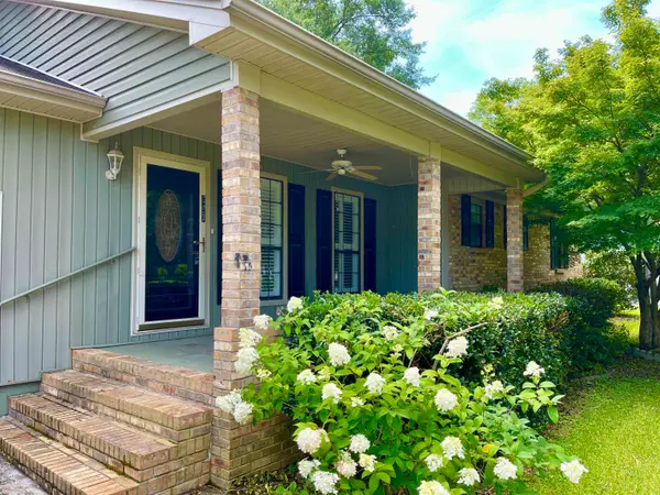 2106 Dialsdale Dr, Cullman, AL 35055