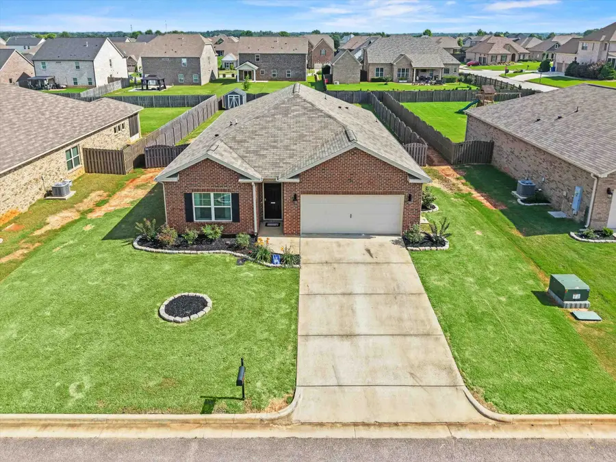 25020 Delilah Cir, Athens, AL 35613 - #2