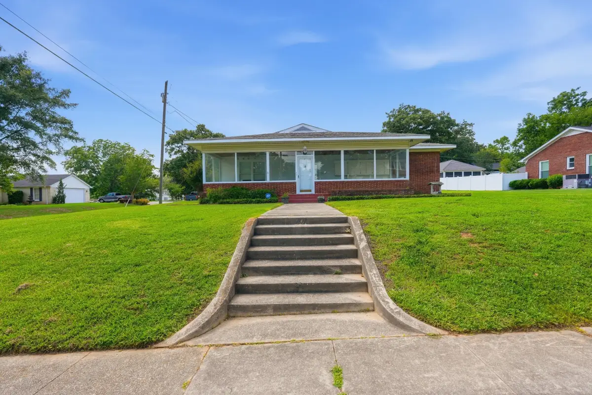 701 N Jackson Ave, Russellville, AL 35653 - #1