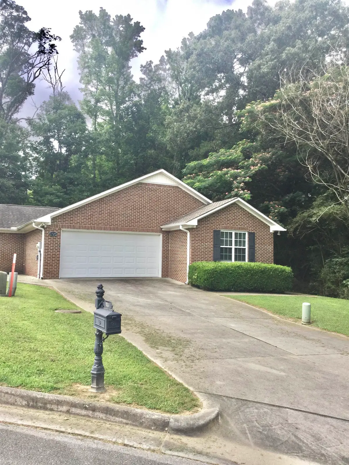 1725 Creek Cir, Cullman, AL 35055 - #1