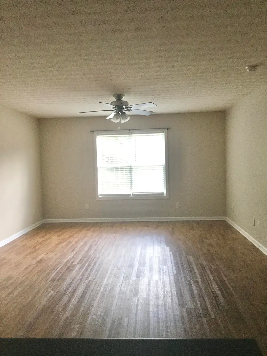 1725 Creek Cir, Cullman, AL 35055 - #3