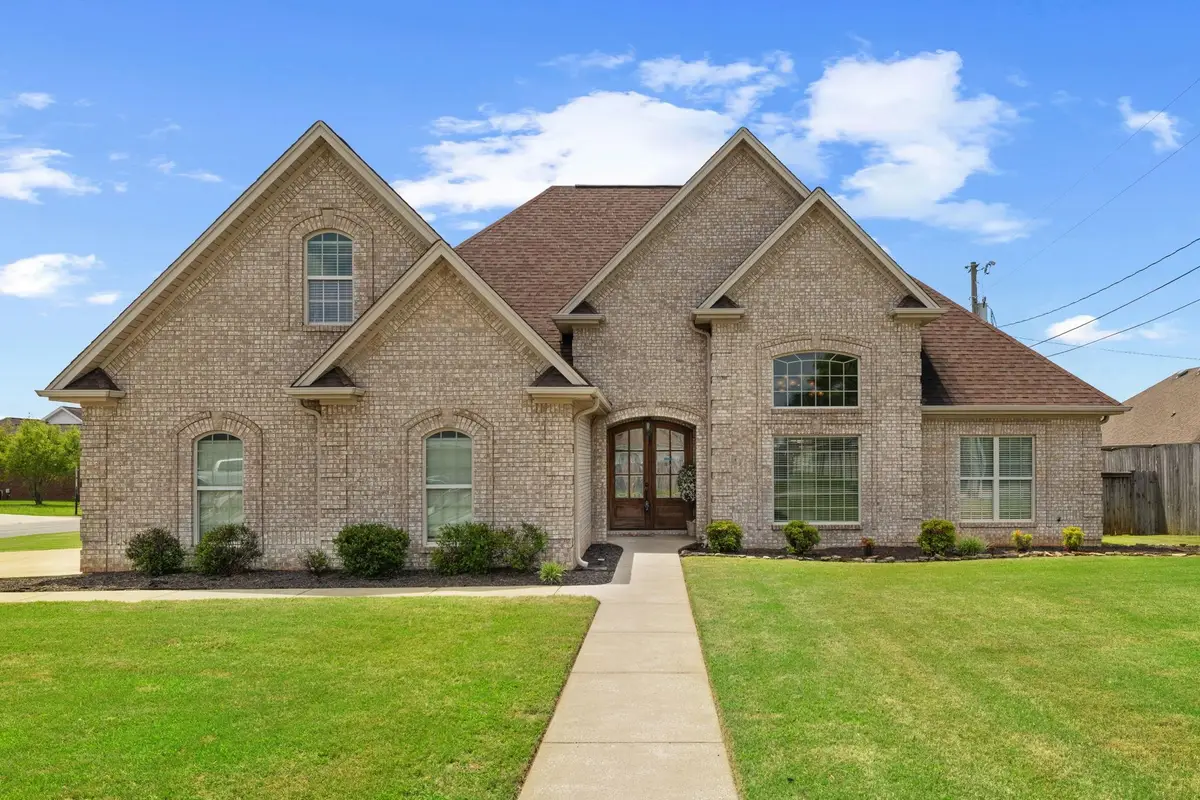 2502 Brown St, Muscle Shoals, AL 35661 - #1