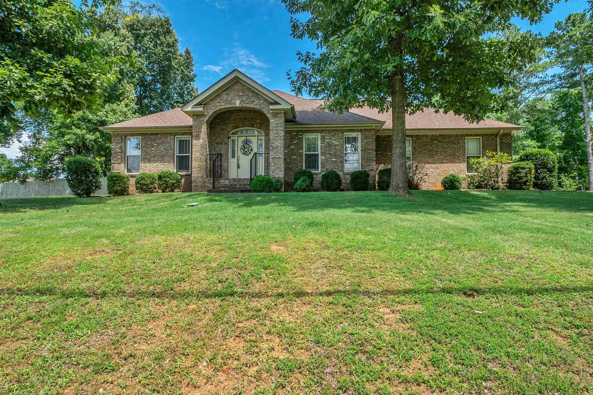 53 Ridgecliff Dr, Florence, AL 35634 - #1