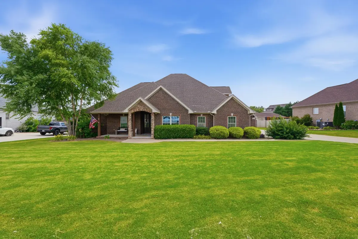 109 Inglewood Dr, Tuscumbia, AL 35674 - #1