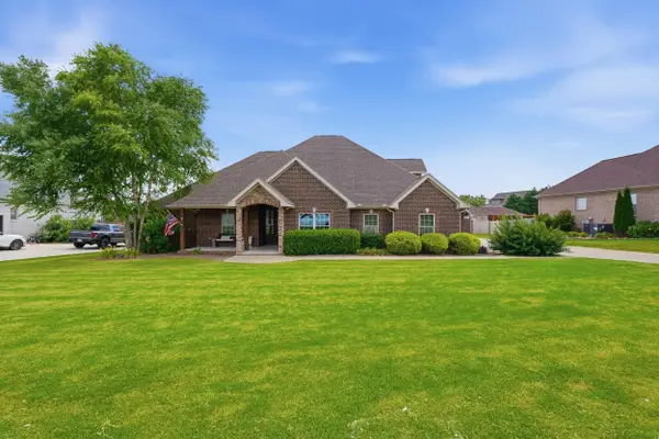 109 Inglewood Dr, Tuscumbia, AL 35674