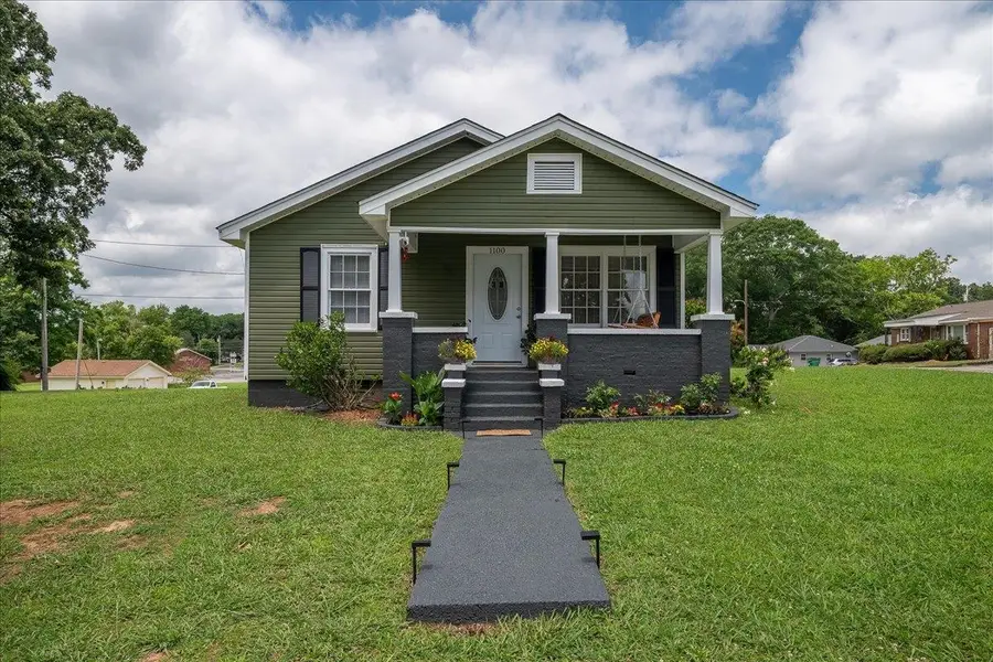 1100 Bernice St, Tuscumbia, AL 35674 - #2