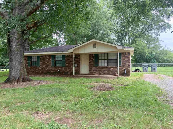 108 N Forest Dr, Killen, AL 35645