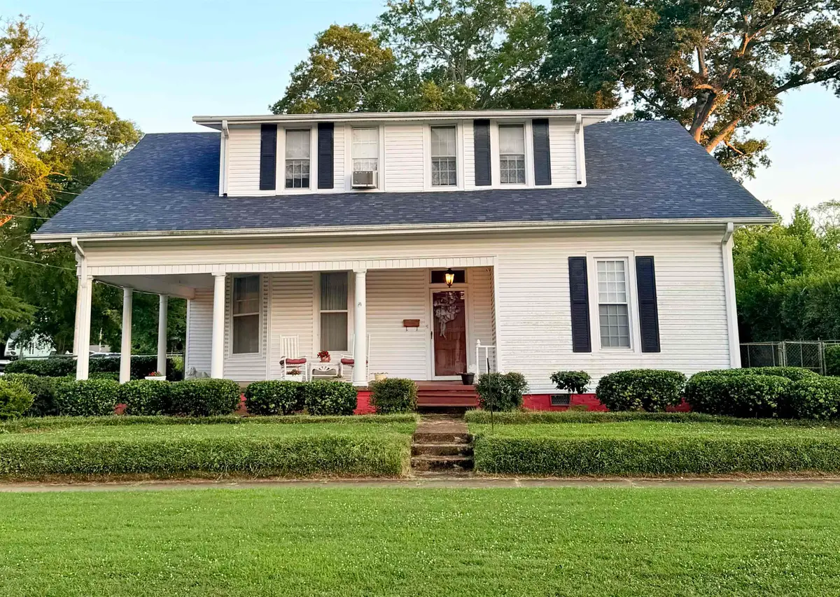 408 E 6th St, Tuscumbia, AL 35674 - #1