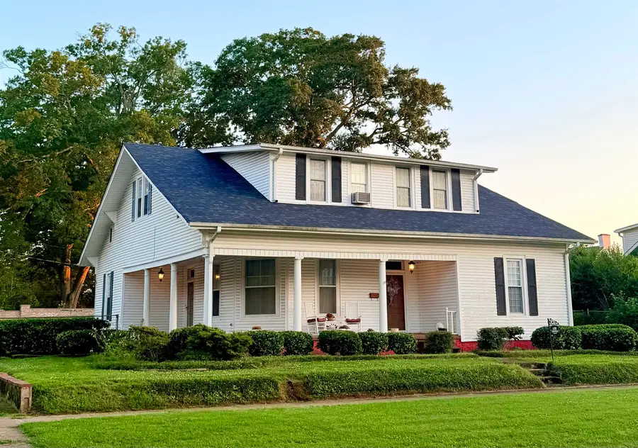 408 E 6th St, Tuscumbia, AL 35674 - #2