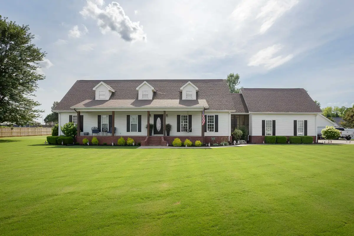 1935 Ashton St, Tuscumbia, AL 35674 - #1