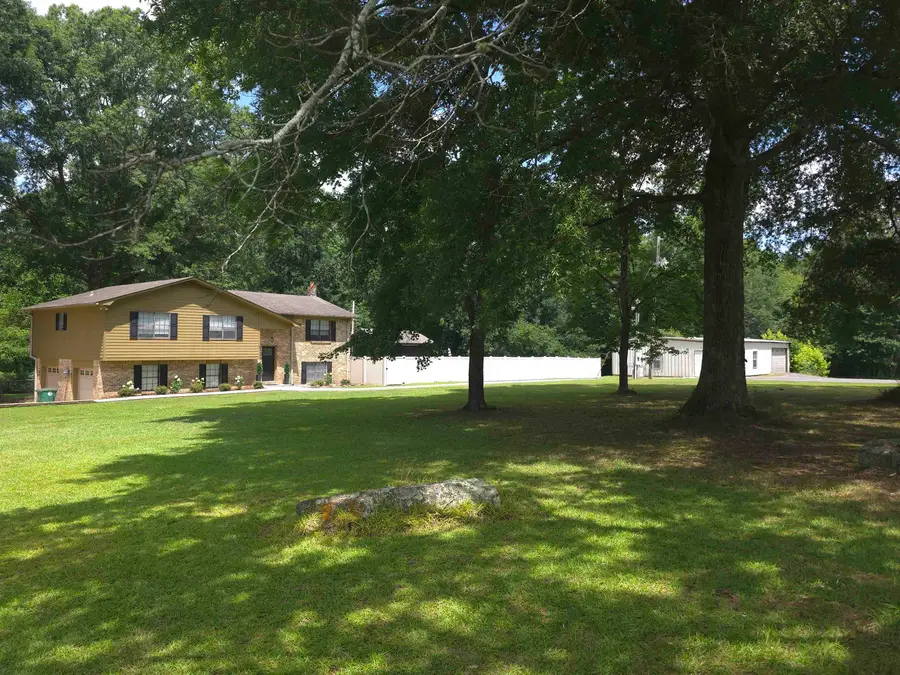 637 Co Rd 1194, Cullman, AL 35057 - #2