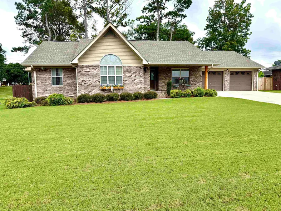 410 W Highland, Muscle Shoals, AL 35661 - #3