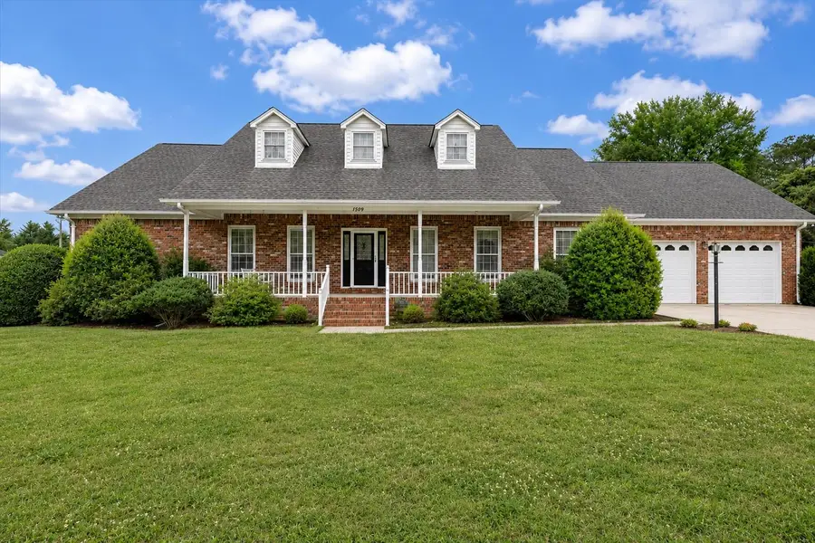 1509 Angie Dr, Cullman, AL 35055 - #2
