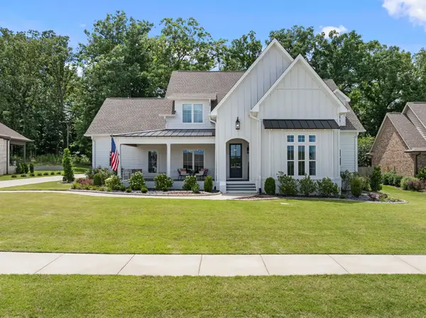 228 Chestnut Oak Dr, Florence, AL 35633