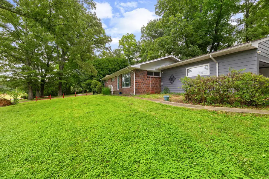 208 Fairground Rd, Florence, AL 35630 - #2