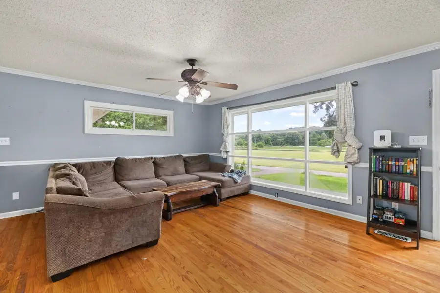 208 Fairground Rd, Florence, AL 35630 - #3