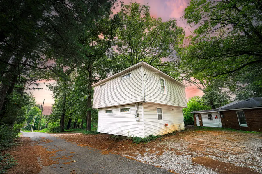 806/806 1/2 Hermitage Dr, Florence, AL 35630 - #3