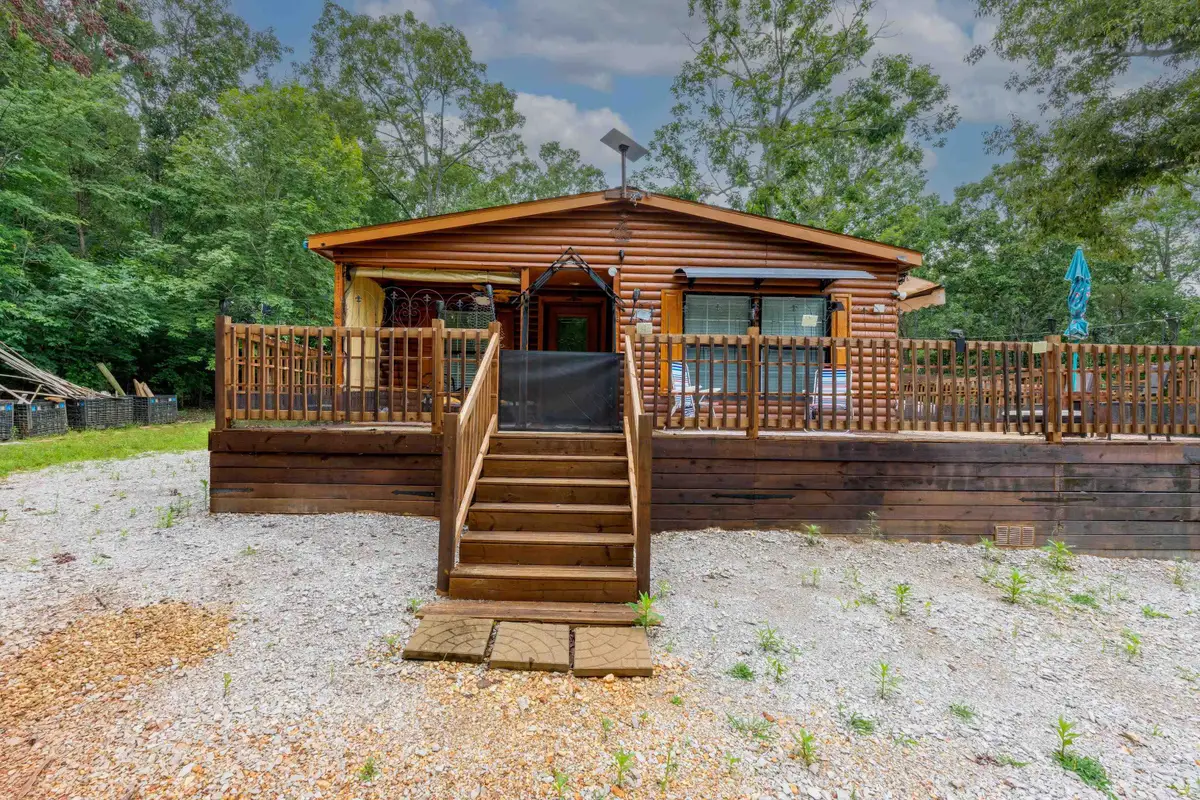 5604 Frankfort Rd, Tuscumbia, AL 35674 - #1